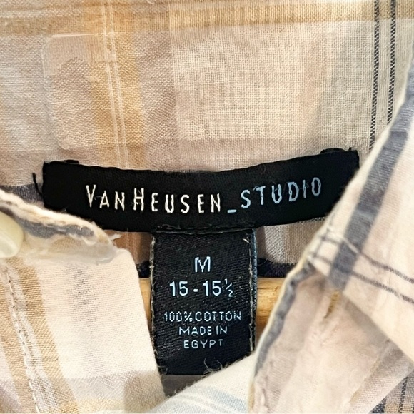 Van Heusen Seersucker Plaid Short Sleeve Button Down shirt - Picture 2 of 6